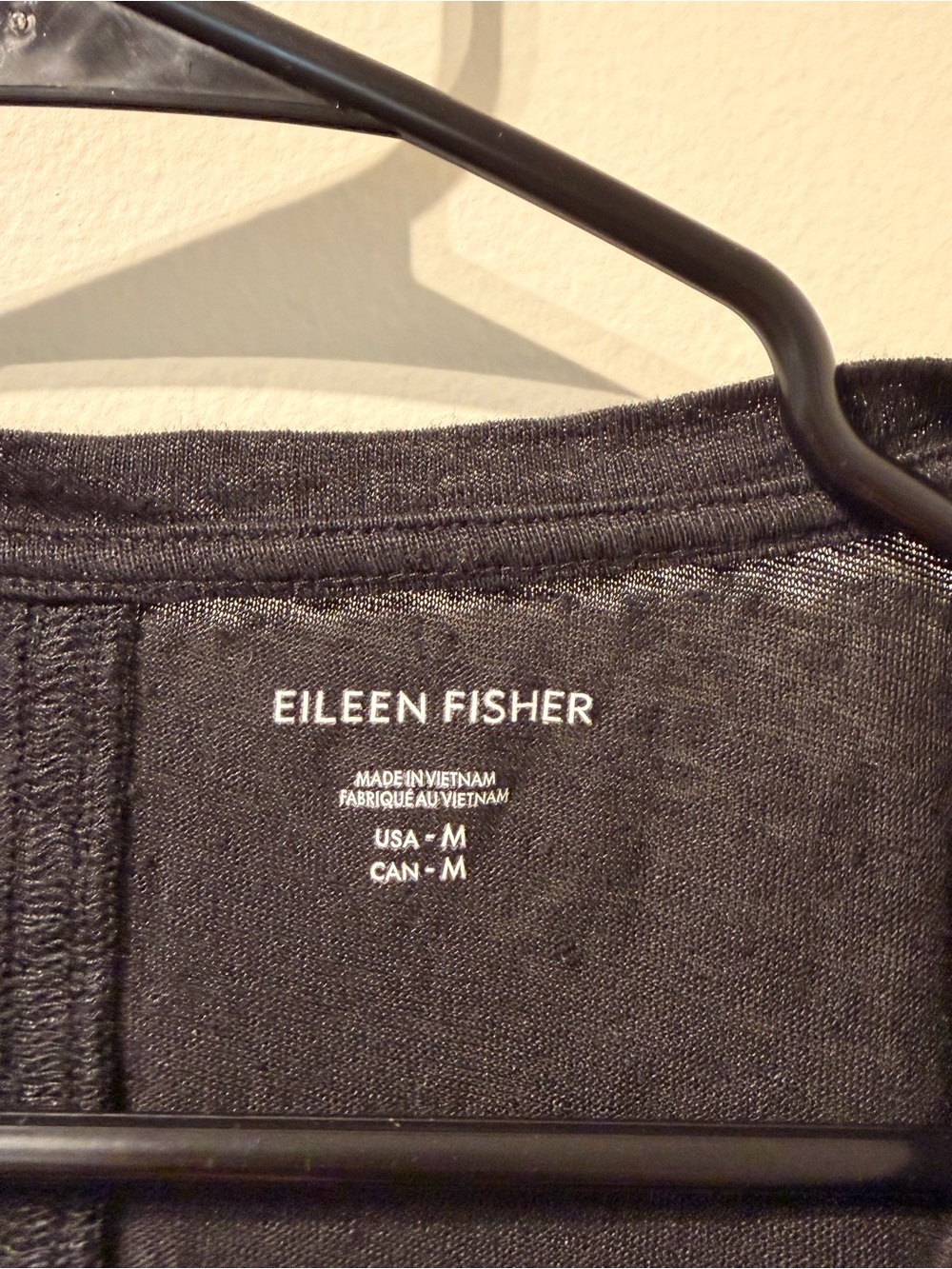 Eileen Fisher Organic Linen Jersey V-Neck Tee Black Size Medium - Picture 3 of 5